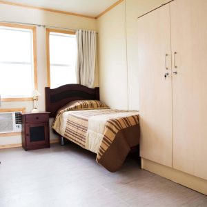 Oficina container Top-1-WC-Ducha-Interior-3-scaled-2